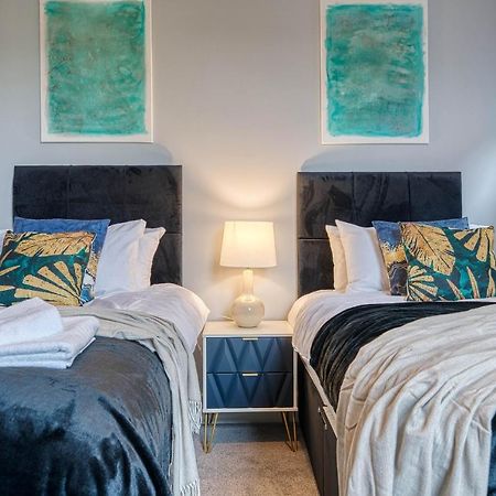 Spacious Nottingham Abode - Sleeps 16 Εξωτερικό φωτογραφία