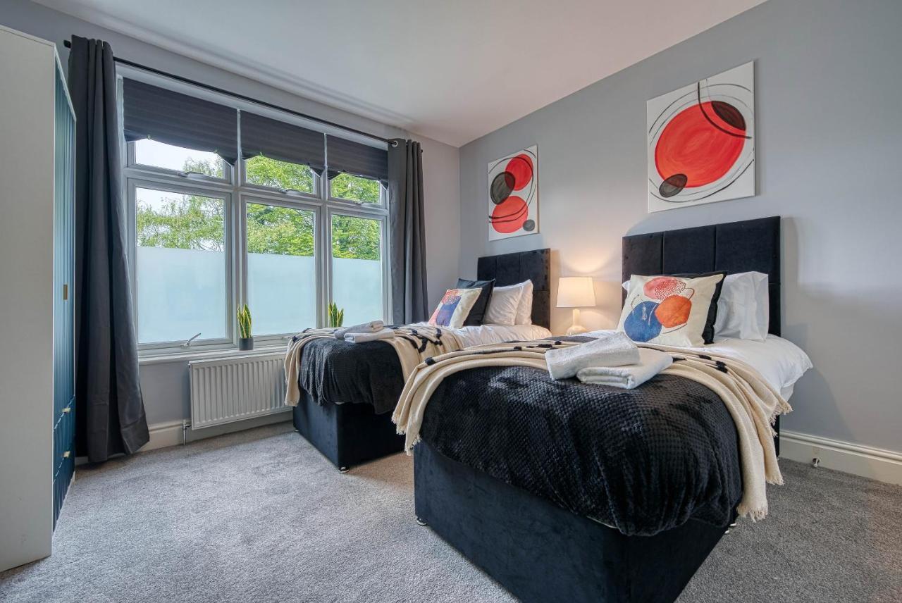 Spacious Nottingham Abode - Sleeps 16 Εξωτερικό φωτογραφία