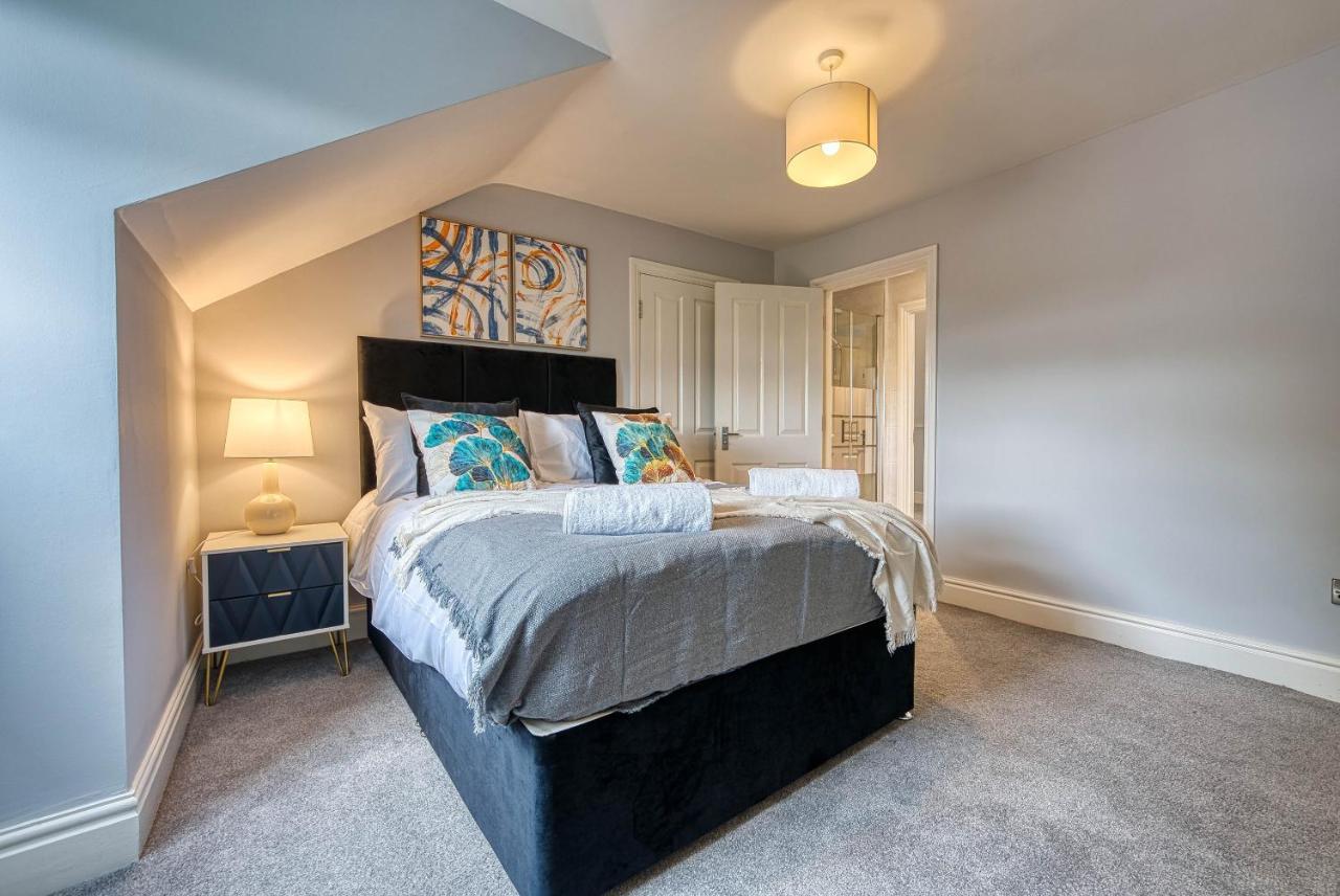 Spacious Nottingham Abode - Sleeps 16 Εξωτερικό φωτογραφία