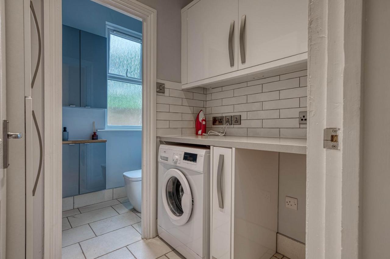 Spacious Nottingham Abode - Sleeps 16 Εξωτερικό φωτογραφία