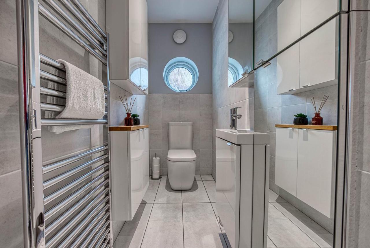 Spacious Nottingham Abode - Sleeps 16 Εξωτερικό φωτογραφία